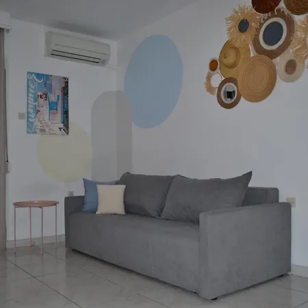Evaliana Seaside Apartment *