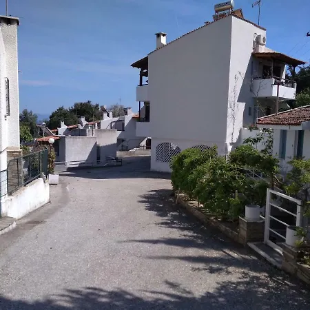 Evaliana Seaside Apartment Palaiontsiflikion